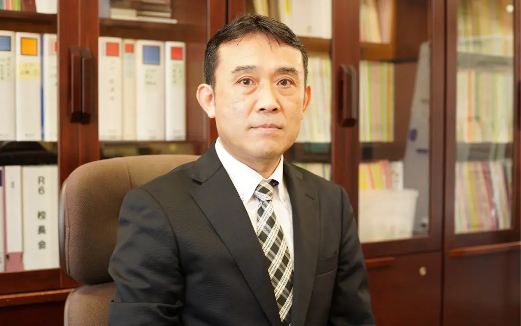 宮崎県立五ヶ瀬中等教育学校長 鎌田雄一